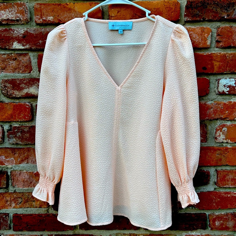 Tuckerneck Peach Pink V-Neck Bell Sleeve Blouse XS